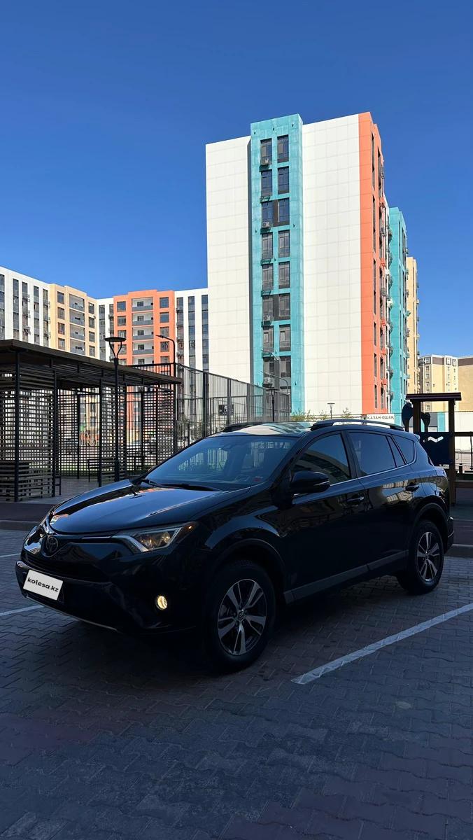 Toyota RAV4 2018 г.