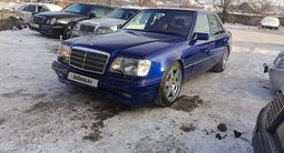 Mercedes-Benz E 200 1994 годаүшін4 800 000 тг. в Астана