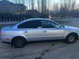 Volkswagen Passat 2001 годаүшін2 300 000 тг. в Актобе – фото 4