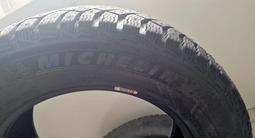 Зимние шины MICHELIN 215/60R16 за 240 000 тг. в Астана