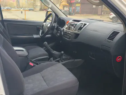 Toyota Hilux 2014 года за 13 100 000 тг. в Актобе – фото 37