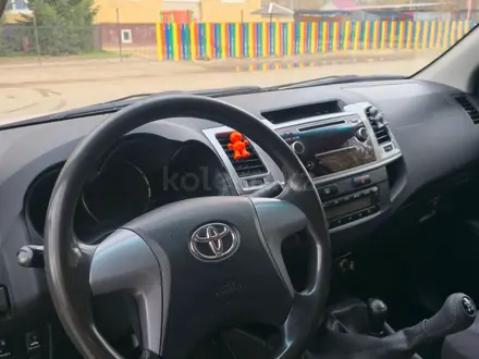 Toyota Hilux 2014 года за 13 100 000 тг. в Актобе – фото 14