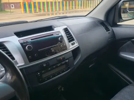 Toyota Hilux 2014 года за 13 100 000 тг. в Актобе – фото 21