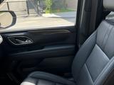 Chevrolet Tahoe 2022 года за 41 000 000 тг. в Астана – фото 2