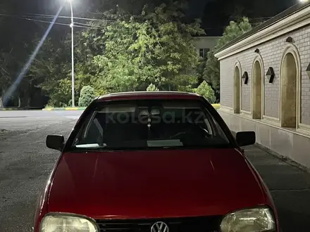 Volkswagen Golf 1994 года за 1 100 000 тг. в Шымкент