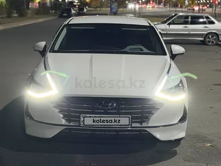 Hyundai Sonata 2022 года за 11 900 000 тг. в Астана – фото 2