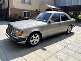 Mercedes-Benz E 230 1992 года за 2 500 000 тг. в Алматы – фото 2