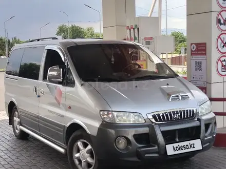 Hyundai Starex 2003 года за 2 500 000 тг. в Шымкент