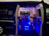 GMC Savana 2013 года за 33 000 000 тг. в Алматы – фото 3