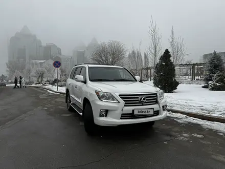 Lexus LX 570 2014 года за 29 500 000 тг. в Алматы – фото 2