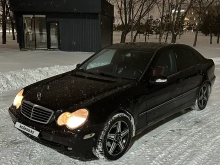 Mercedes-Benz C 230 2002 года за 2 300 000 тг. в Астана – фото 3