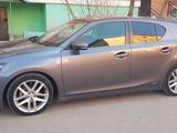 Lexus CT 200h 2015 годаүшін8 500 000 тг. в Атырау – фото 3