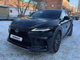 Lexus RX 500h 2023 годаүшін41 500 000 тг. в Актобе – фото 3