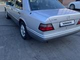 Mercedes-Benz E 280 1993 года за 3 300 000 тг. в Алматы – фото 4