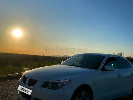 BMW 530 2006 года за 5 000 000 тг. в Алматы – фото 24