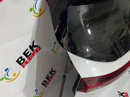 Крышка багажника KIA Seltos 2019-2025 ORIGINAL (белый) за 10 000 тг. в Алматы – фото 12