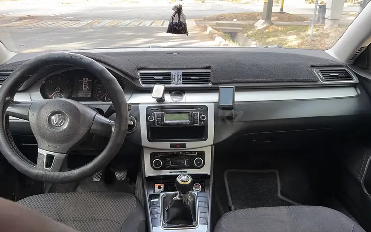 Volkswagen Passat 2010 года за 2 900 000 тг. в Алматы