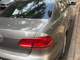 Volkswagen Passat 2010 года за 2 900 000 тг. в Алматы – фото 2