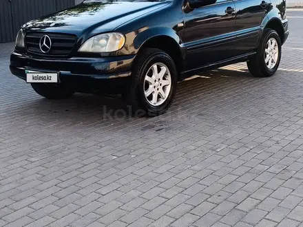 Mercedes-Benz ML 320 1999 года за 3 500 000 тг. в Алматы – фото 2