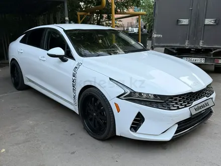 Kia K5 2021 года за 10 500 000 тг. в Астана