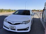 Toyota Camry 2013 года за 5 500 000 тг. в Уральск – фото 2