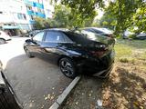 Hyundai Elantra 2023 года за 8 300 000 тг. в Алматы – фото 2