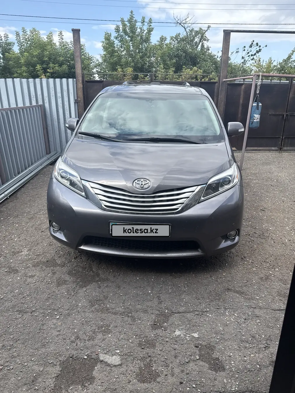 Toyota Sienna, 2015