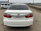 Toyota Camry 2016 года за 7 500 000 тг. в Уральск – фото 4