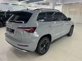 Skoda Karoq 2024 года за 15 890 000 тг. в Усть-Каменогорск – фото 3