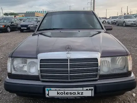 Mercedes-Benz E 300 1991 года за 2 900 000 тг. в Шымкент – фото 23
