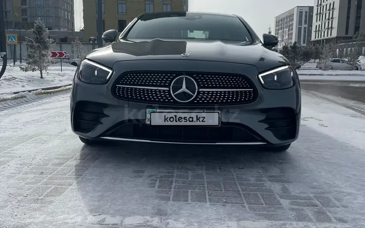 Mercedes-Benz E 350 2022 года за 35 000 000 тг. в Астана