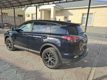 Toyota RAV4 2019 года за 14 500 000 тг. в Актау – фото 4