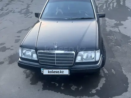 Mercedes-Benz E 280 1993 года за 2 700 000 тг. в Алматы – фото 3