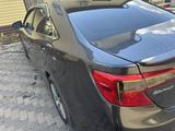 Toyota Camry 2014 года за 8 500 000 тг. в Уральск – фото 5