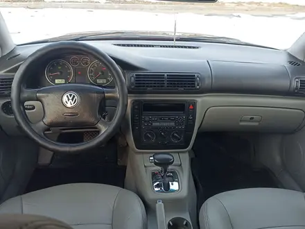 Volkswagen Passat 2004 года за 3 500 000 тг. в Алматы – фото 9