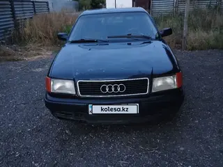 Audi 100