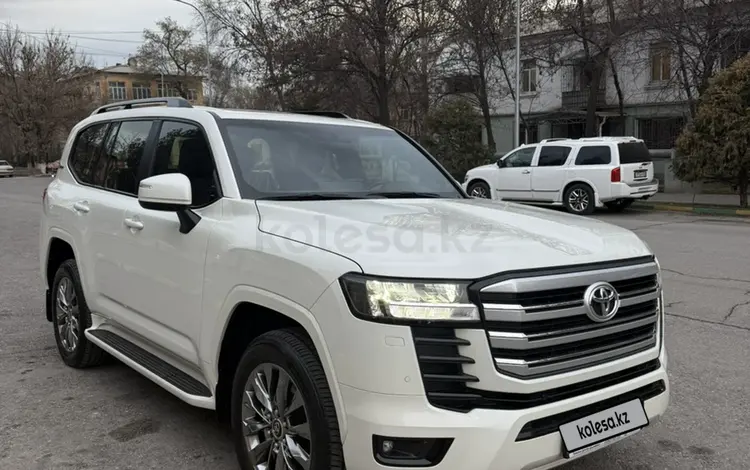 Toyota Land Cruiser 2021 года за 51 000 000 тг. в Шымкент