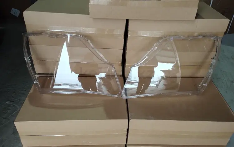 Стекла на фары Митсубиси Паджеро за 20 000 тг. в Алматы