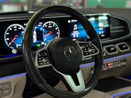 Mercedes-Benz GLS 580 2021 года за 95 000 000 тг. в Астана – фото 16