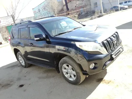 Toyota Land Cruiser Prado 2014 года за 16 900 000 тг. в Актобе – фото 2