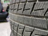 Резина 2-шт 215/65 r16 Bridgestone из Японии за 42 000 тг. в Алматы – фото 2