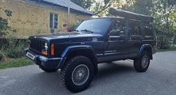 Jeep Cherokee 2000 года за 4 950 000 тг. в Алматы – фото 2