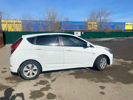 Hyundai Solaris 2015 года за 5 000 000 тг. в Актобе – фото 8