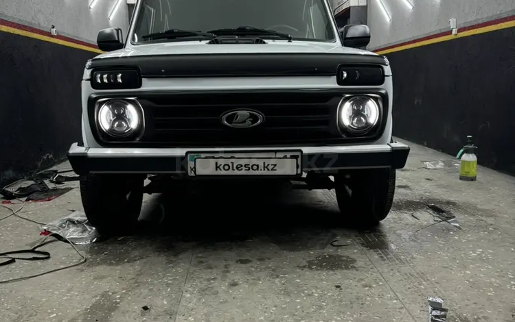 ВАЗ (Lada) Lada 2121 2016 годаүшін3 200 000 тг. в Шымкент