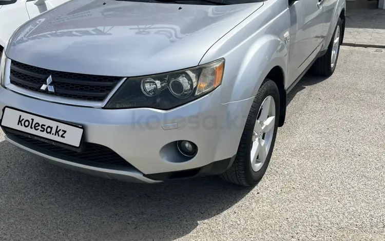 Mitsubishi Outlander 2008 года за 6 290 000 тг. в Актау