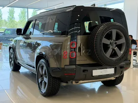 Land Rover Defender X-Dynamic SE 2026 года за 74 244 000 тг. в Усть-Каменогорск – фото 13