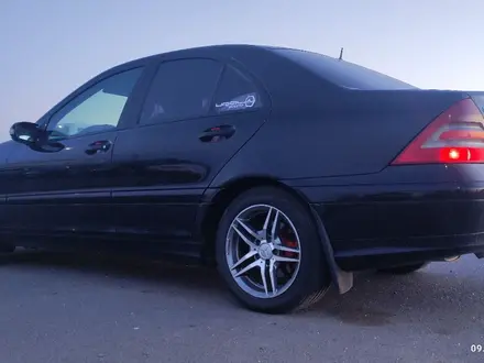 Mercedes-Benz C 180 2007 года за 4 000 000 тг. в Караганда – фото 4