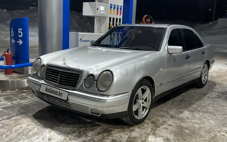 Mercedes-Benz E 230 1996 годаfor2 350 000 тг. в Караганда