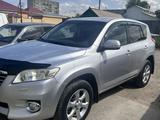 Toyota RAV4 2010 года за 7 500 000 тг. в Семей – фото 2