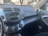 Toyota RAV4 2010 года за 7 500 000 тг. в Семей – фото 5